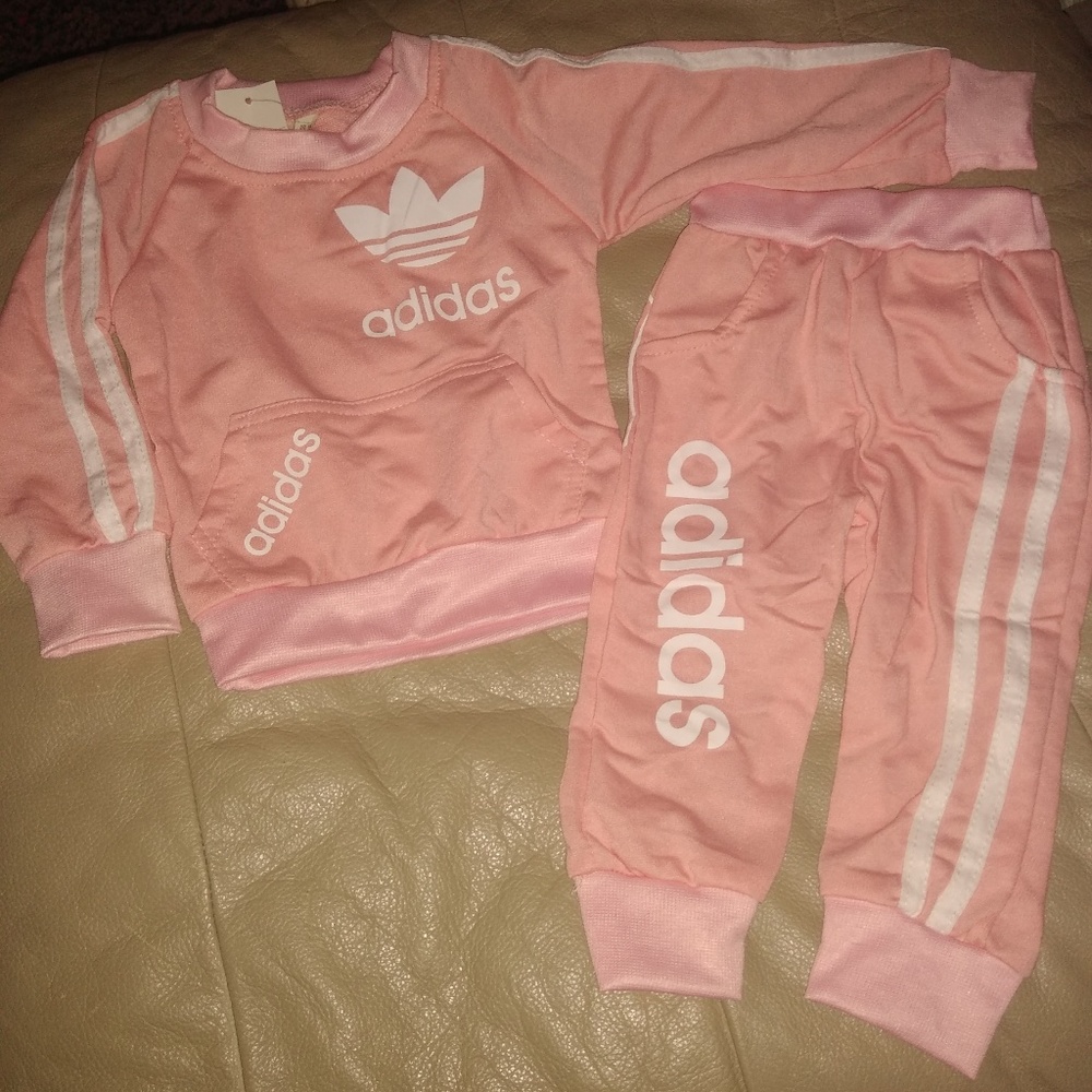 Infant jogging outfit